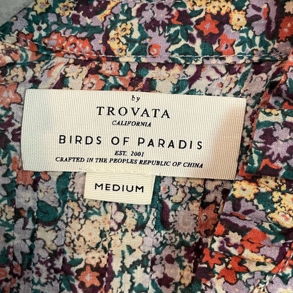 Trovata Birds of Paradise Courtney Henley Ditsy Floral medium 100% cotton blouse - Picture 3 of 9
